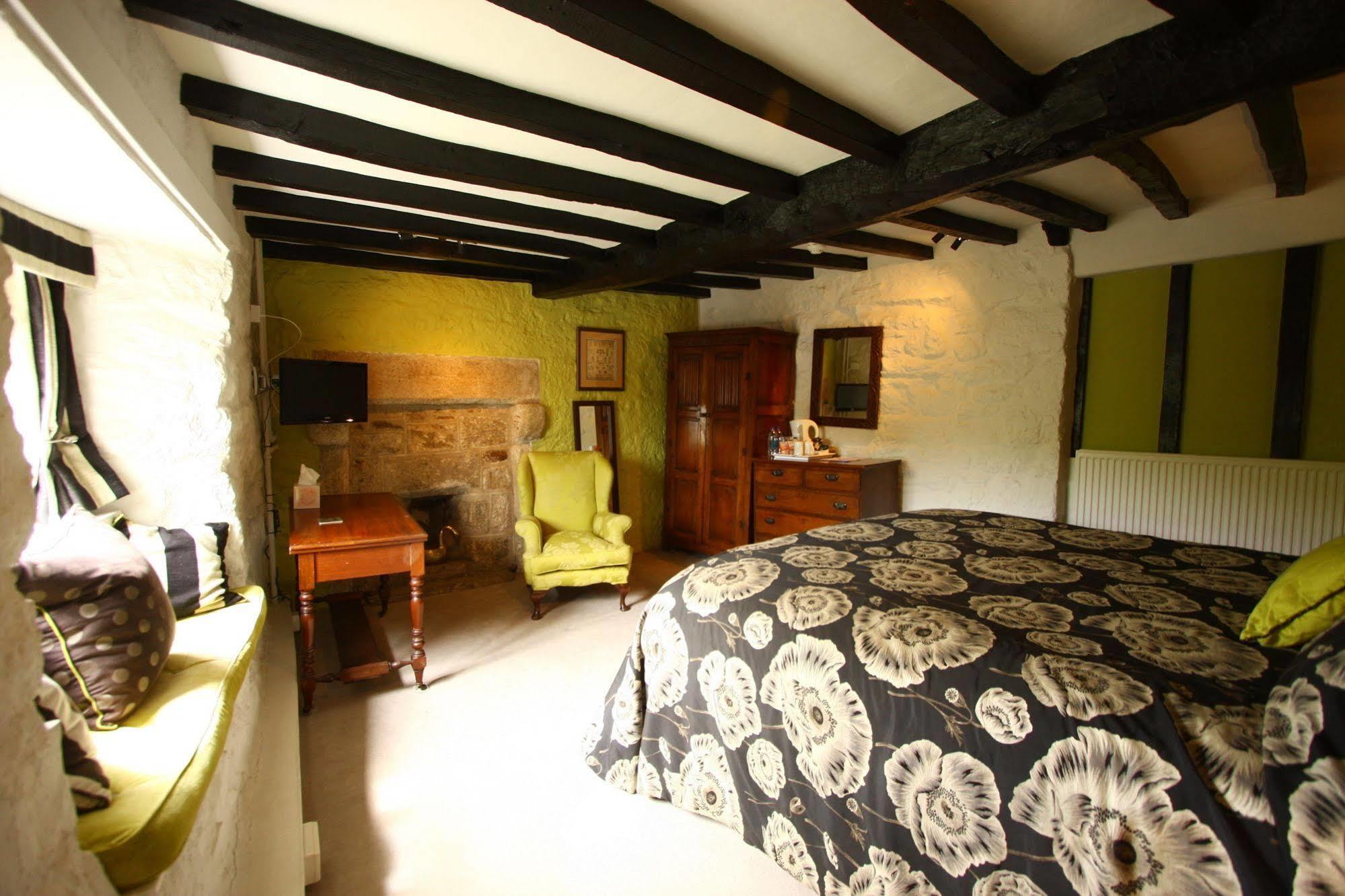 The Oxenham Arms Hotel Devon South Zeal Exterior foto